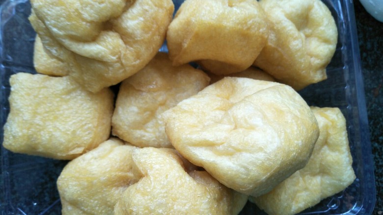 油豆腐虾汤,准备好豆腐