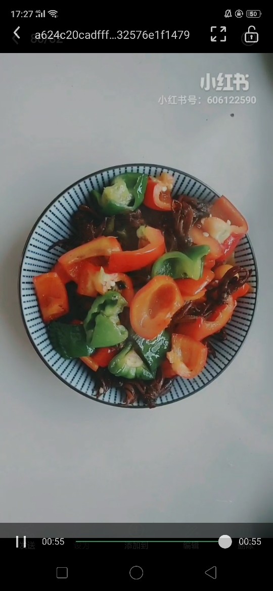 干鱿鱼这样做,不仅好吃的多吃一碗米饭,而且更有嚼劲,一道家常好吃又有嚼头的菜椒炒干鱿鱼就做好了