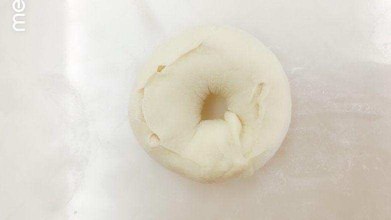 多拿滋面包(油炸),两头包起来