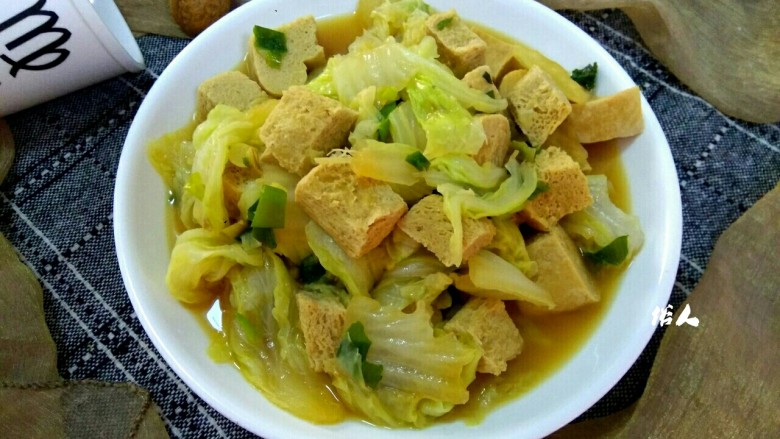 白菜炖冻豆腐,成品图