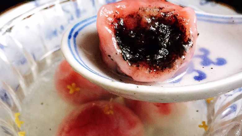 雨花石黑芝麻汤圆,完成。