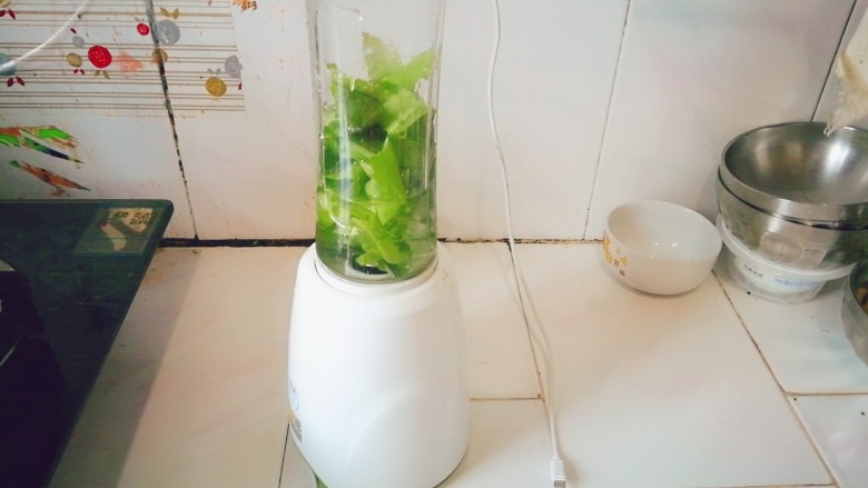 翡翠凉皮(不用洗面的凉皮),青菜打汁