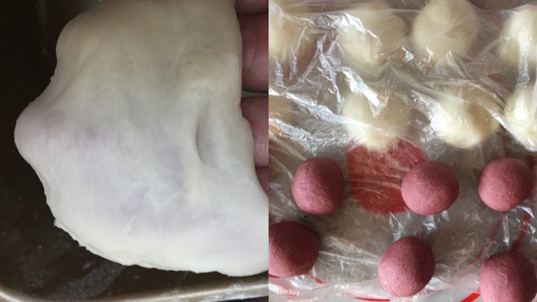 桃花酥,油皮材料揉出手膜,松弛静置20分钟后分成10份,油酥材料分成10份,注意全程盖保鲜膜操作