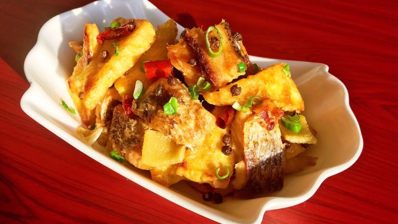干锅千叶豆腐,,干锅千叶豆腐麻辣鲜香,风味独特,下粥下饭都可以