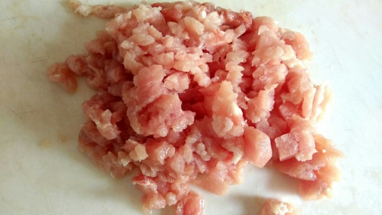 肉沫粉丝烧白菜,<a style='color:red;display:inline-block;' href='/shicai/ 414'>猪肉</a>切沫