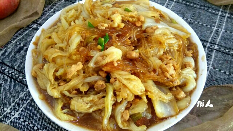 肉沫粉丝烧白菜,成品图