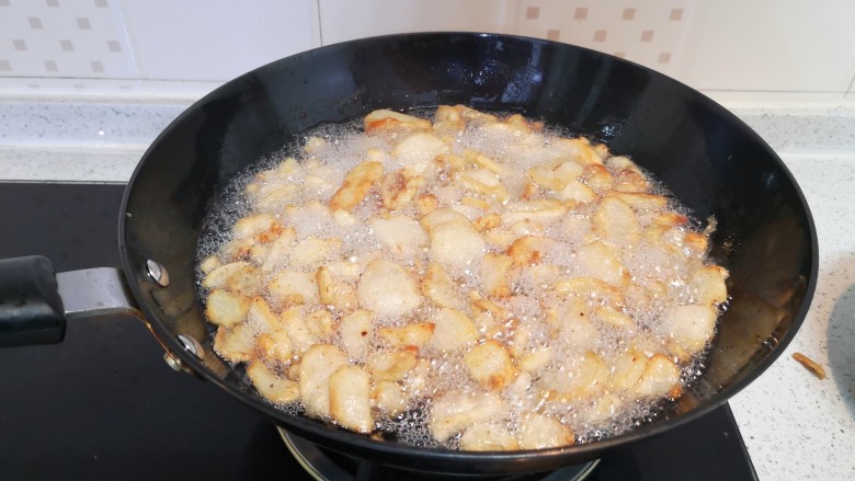 炼猪油(靠油),基本可以了,关火