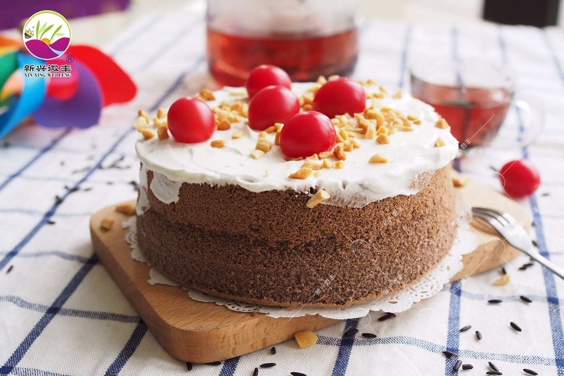 小姐姐亲手做的紫米戚风蛋糕~