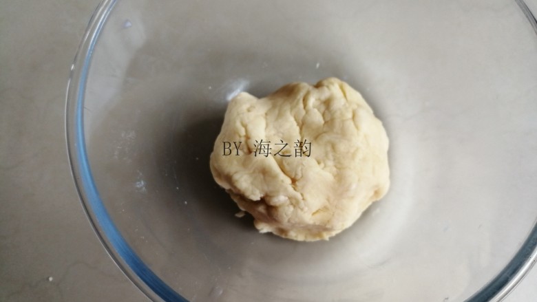 香葱苏打饼干,揉成面团即可