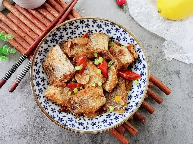 酸辣香酥带鱼,酸辣香酥!