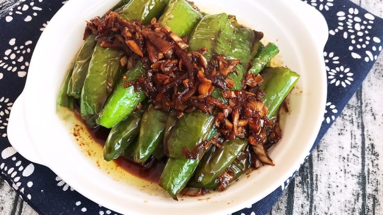超级下饭菜 油焖尖椒,油焖尖椒出锅了