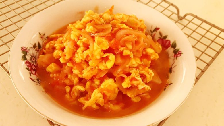 10分钟快手菜 番茄炒蛋,番茄炒饭下饭拌面都可以,好吃又好做~
