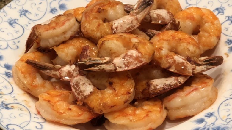 炸大虾（空气炸锅）,装盘即可食用