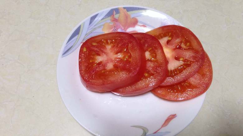 泡菜鸡肉汉堡包,
<a style='color:red;display:inline-block;' href='/shicai/ 3551'>西红柿</a>切成稍微厚一点的片