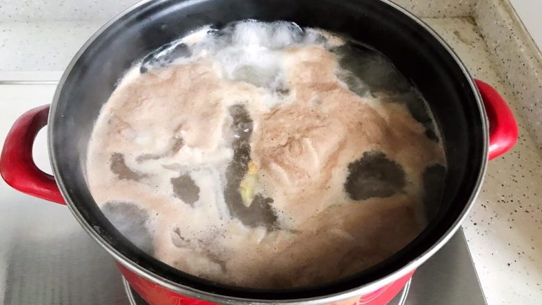 西红柿土豆炖牛腩(高压锅版),大火煮5分钟