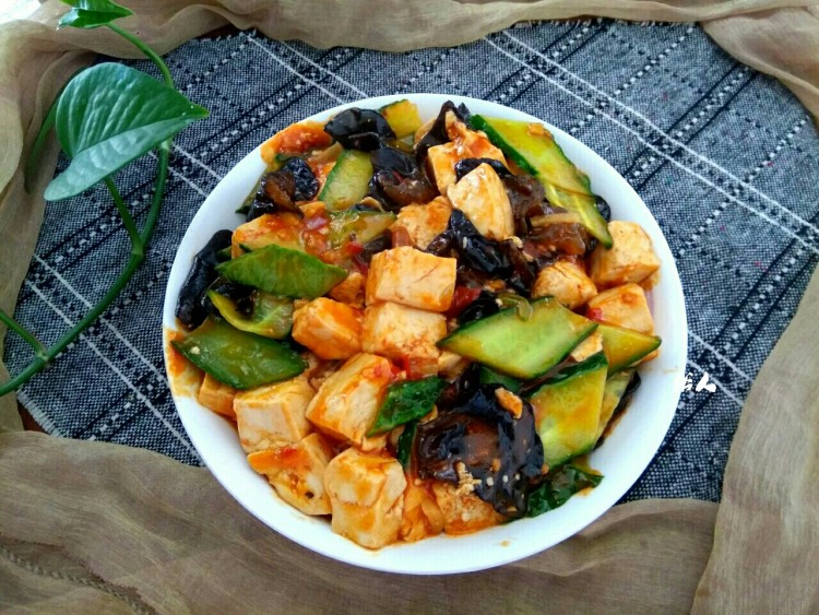 木耳黄瓜烧豆腐