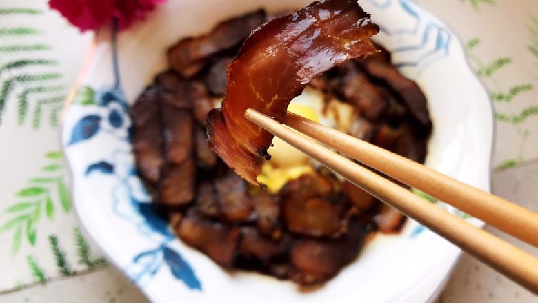 鲜香菇鸡蛋蒸酱油肉,好诱人