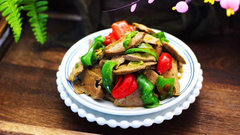 辣爆猪肝,米饭的杀手,保护眼睛疲劳的美味佳肴。