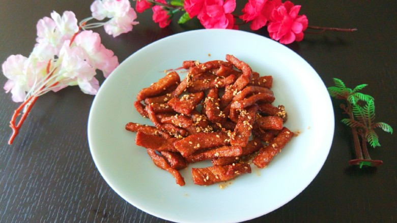 香辣里脊肉条 新文美食,成品图