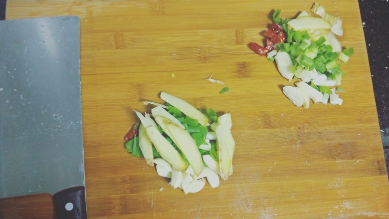 红烧泥鳅鲢胡,准备好食材