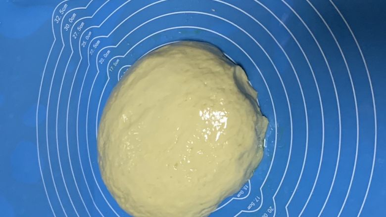 油酥饼,醒面1 小时 抹油