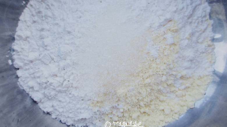 奶香玉米耙,准备玉米粉 100克、<a style='color:red;display:inline-block;' href='/shicai/ 520'>糯米粉</a> 150克、30克糖