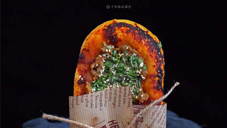 又卷烧饼(家庭版),制作出的烧饼层次分明,松软有嚼劲,让人吃了还想吃