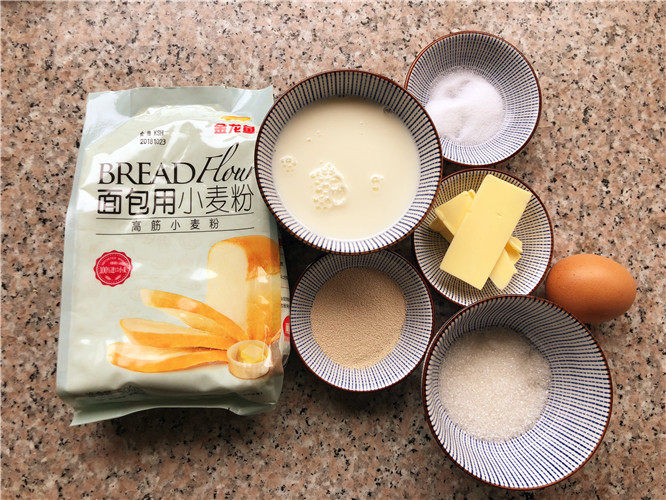 巧克力核桃面包,准备食材。
面团部分。