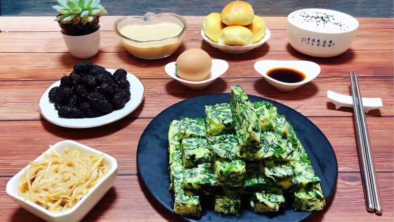 菠菜蒸蛋羹,美味的早餐要和小伙伴们一起分享噢