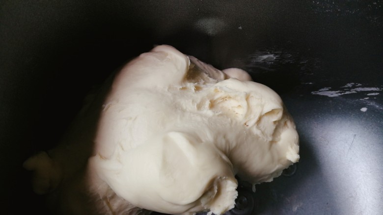 核桃黑芝麻贝壳包,搅拌十五分钟,醒发十分钟