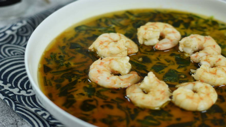 普通水蒸蛋已经过时,现在要做就做高营养,超美味的菠菜虾仁蒸蛋!