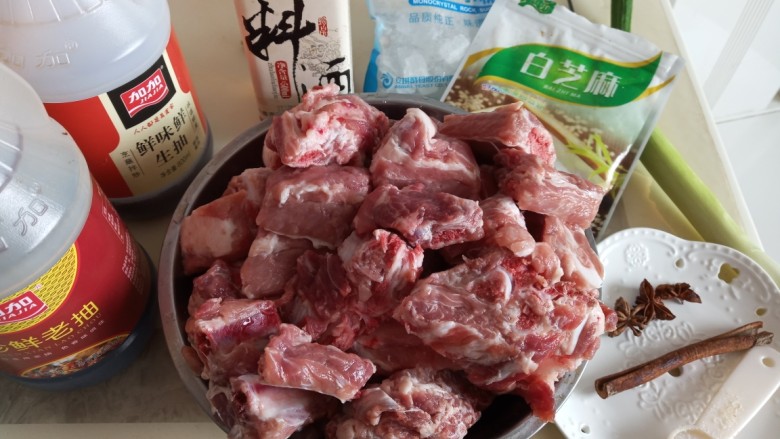 家常红烧排骨,准备原料