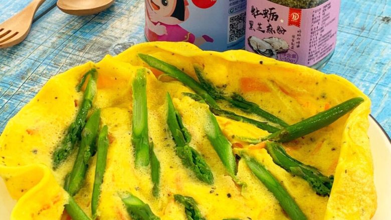 芦笋煎蛋饼