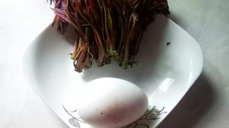 #春食集# 鹅蛋炒香椿,准备食材。