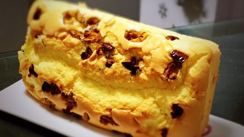 红枣玉枕蛋糕,冷却后脱模很漂亮,香味十足。
