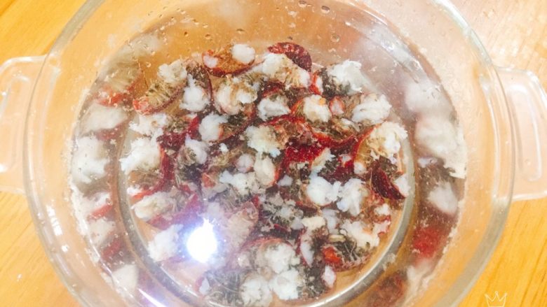小龙虾盖浇饭,捞出入冷水,