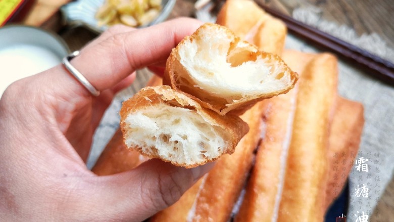 霜糖油条,蓬松酥脆的霜糖油条撩到你了么?