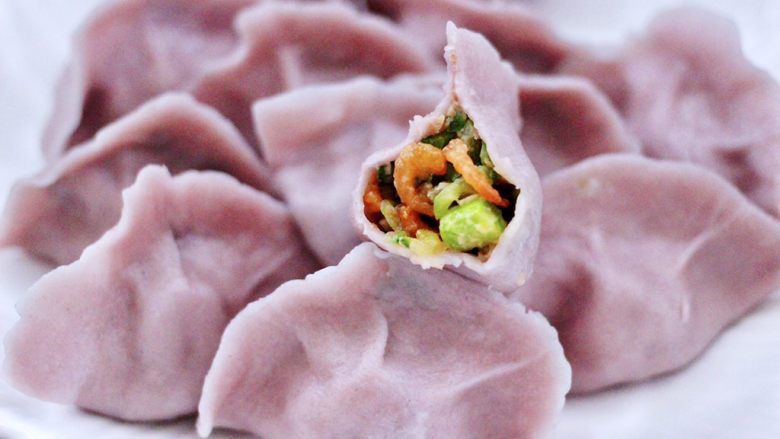 黄瓜海米饺子,好吃到爆,邻居家小孩闻到饺子味,馋得直哭。
