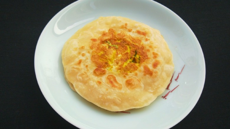 猪肉胡萝卜馅灌鸡蛋饼
