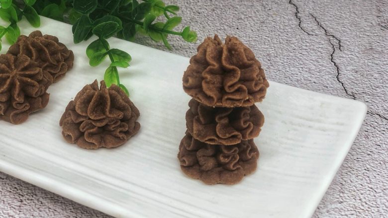 可可曲奇,饼干酥脆香甜,简直太好吃了!