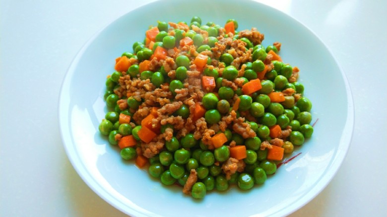 豌豆炒肉末 新文美食,成品图