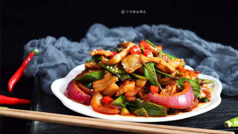 蒜苗肉片,做起来简单快手,鲜香下饭
