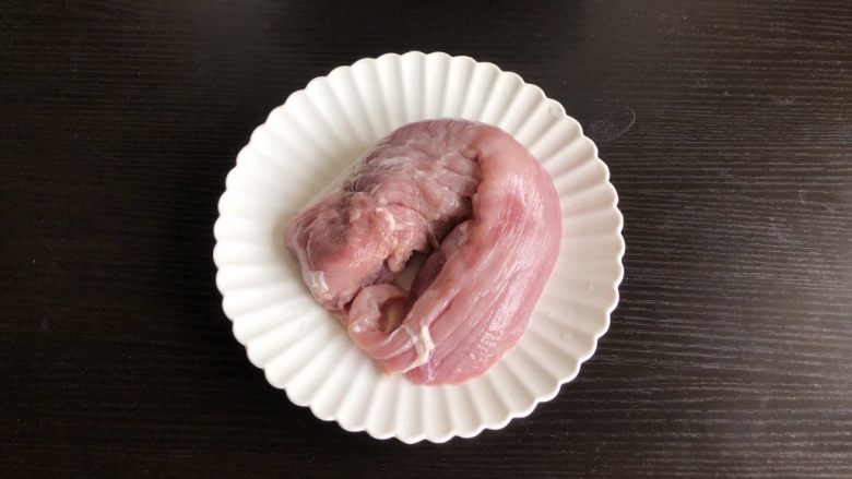 里脊肉干(孜然味),准备<a style='color:red;display:inline-block;' href='/shicai/ 4430'>里脊肉</a>