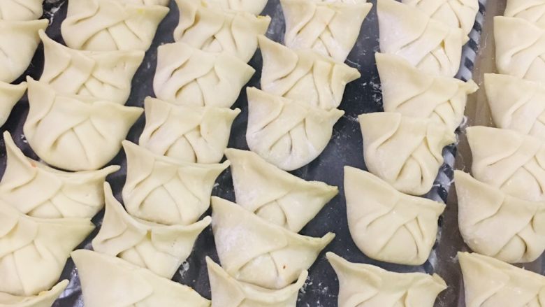 冰箱必备煎饺,超市买的饺子皮按照自己的喜好包起来吧