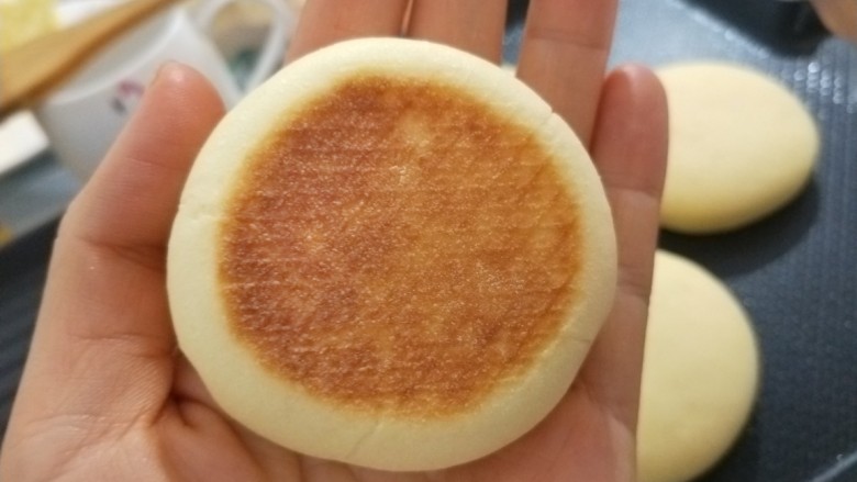 养胃山药饼,成品。颜色很漂亮。表面不软不硬,刚刚好。