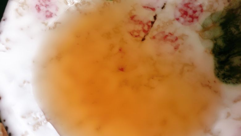 虾仁炒黑麦面,到点<a style='color:red;display:inline-block;' href='/shicai/ 718'>料酒</a>