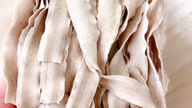 虾仁炒黑麦面,黑麦面，我这个是干的