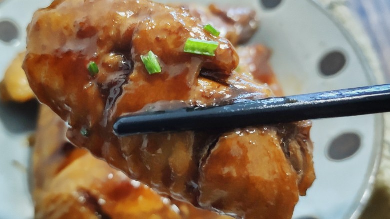 可乐鸡翅,出锅,今晚的鸡翅必须靠抢着吃😂