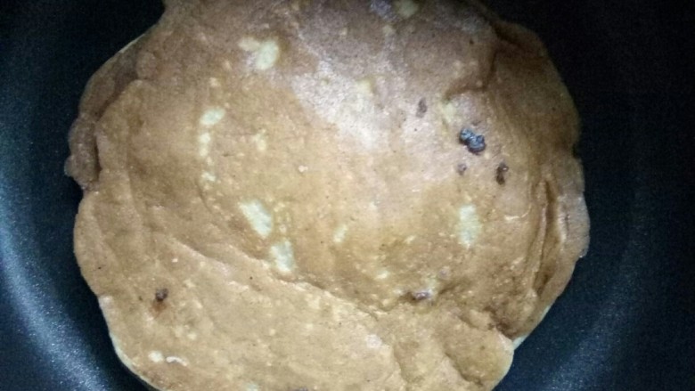 幸福西饼,压上起锅那张饼，烙香。