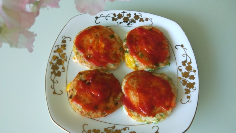 米饭鸡蛋鲜虾饼,成品图